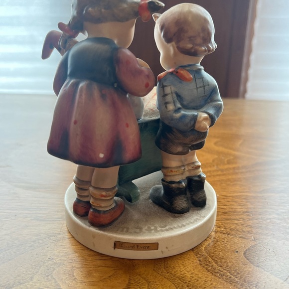 Hummel Figurine Goebel Blessed Event 333 Germany Baby Shower 1955 vtg W. - Picture 16 of 16